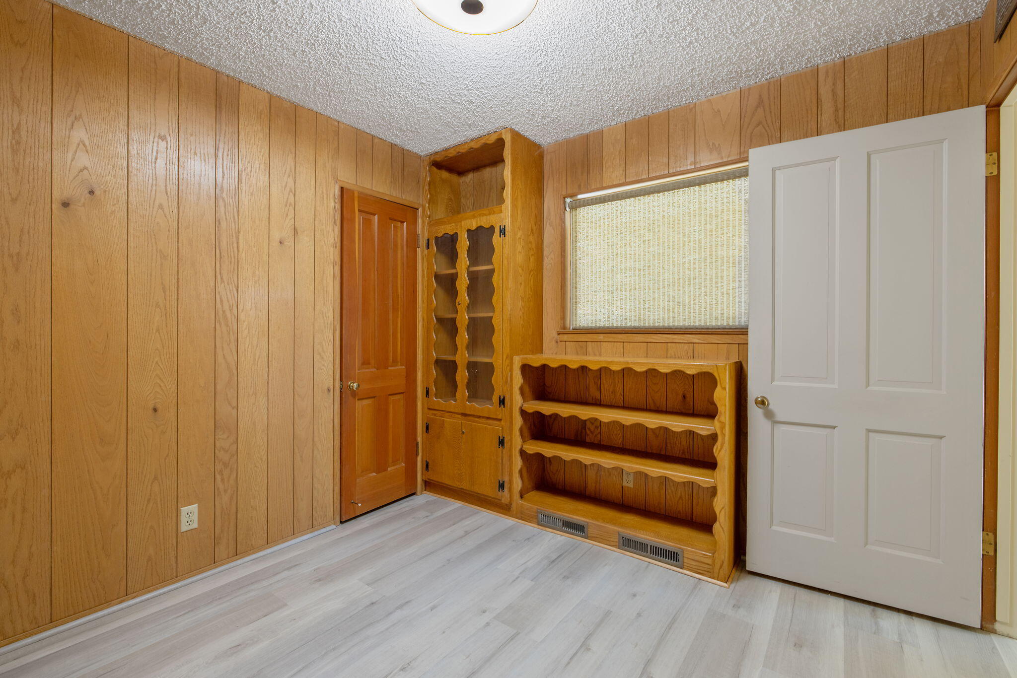 8640 12th Ave, Hanford, CA 93230